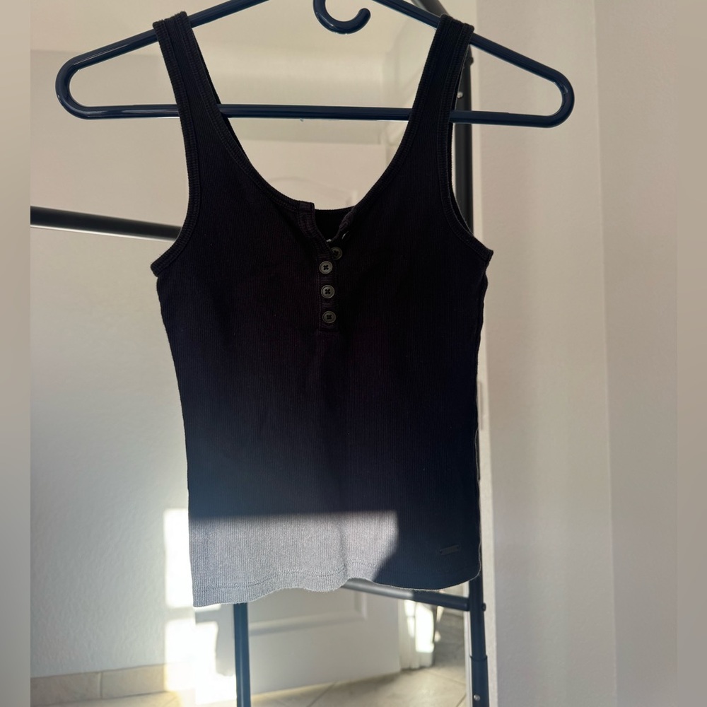 Hollister black XS layering tank with buttons lightly used in good condition